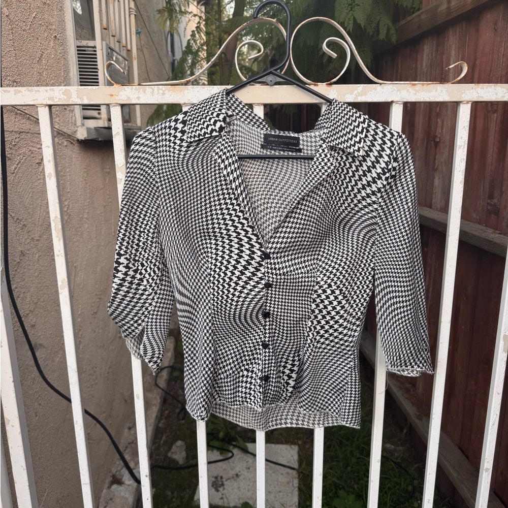 Urban Outfitters Black and White Checkered Blouse